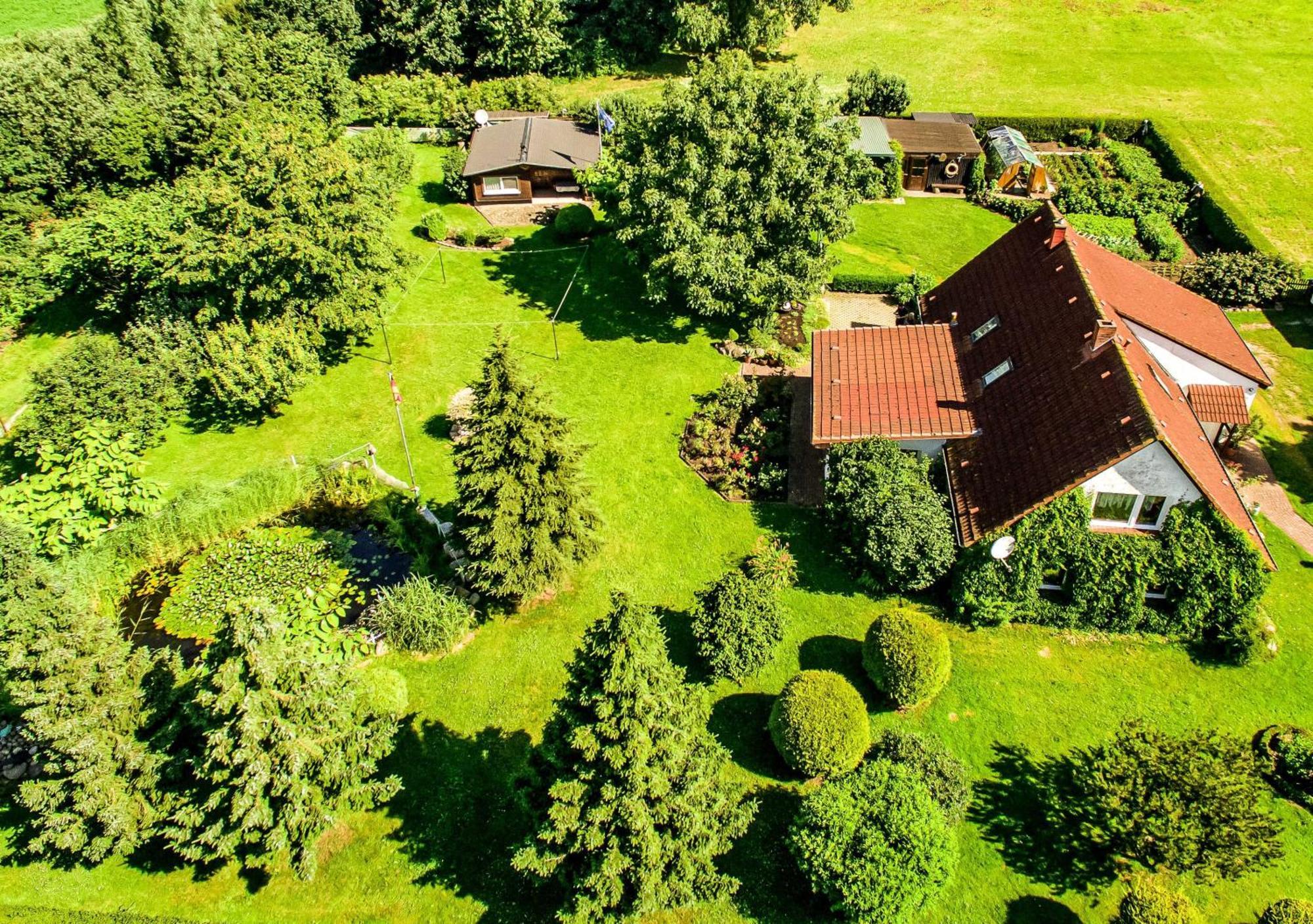 Bungalow Und Ferienwohnung Auf Ruegen Kluis Esterno foto