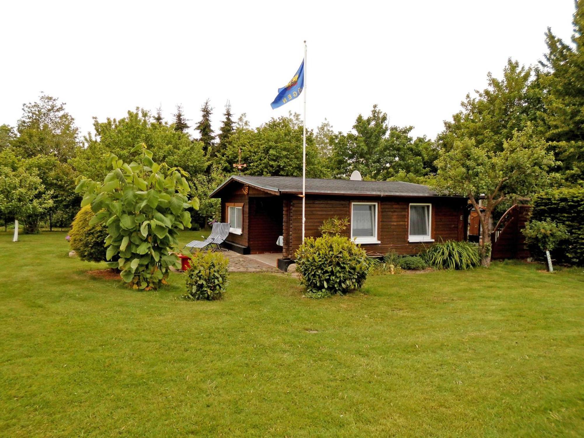 Bungalow Und Ferienwohnung Auf Ruegen Kluis Esterno foto
